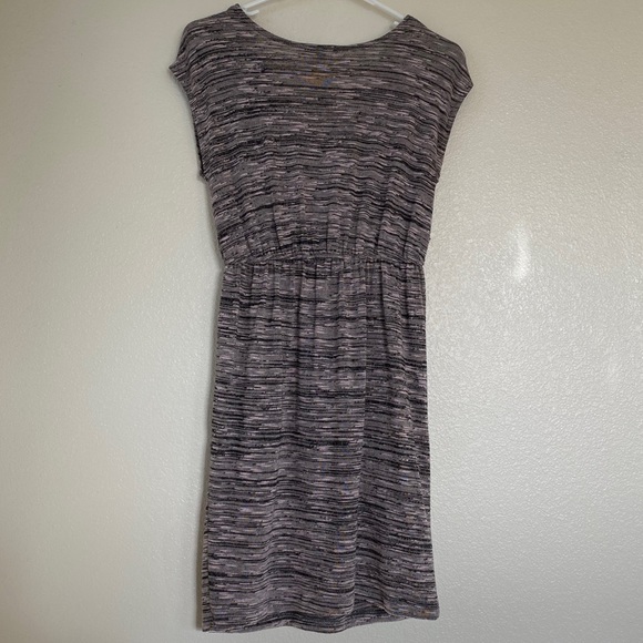 Dress - Picture 2 of 5